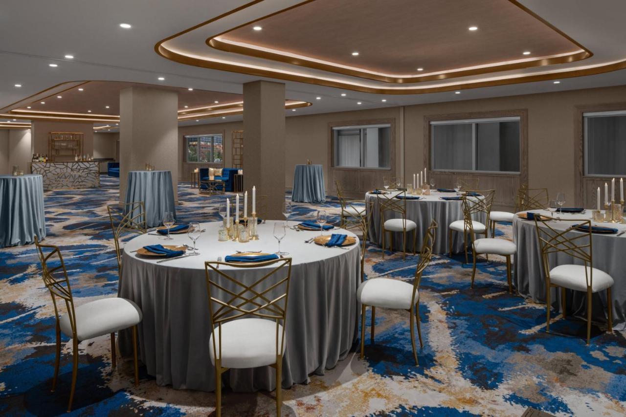 Courtyard By Marriott Calgary Downtown Hotel Ngoại thất bức ảnh
